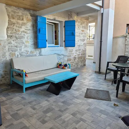 Carmen Holiday home Pula